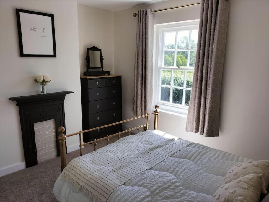 Cosy Cottage With Vineyard View Near Goodwood 치체스터 외부 사진